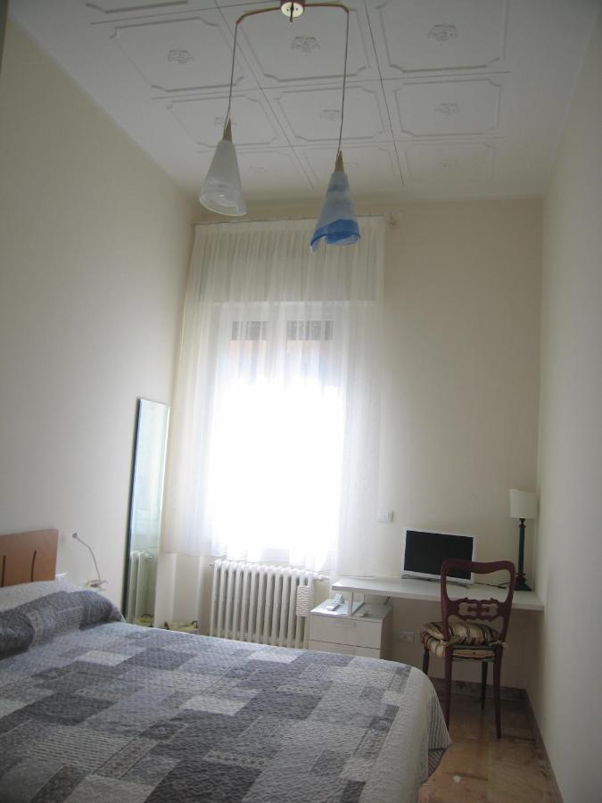B&B Mercurio โบโลญญา ภายนอก รูปภาพ